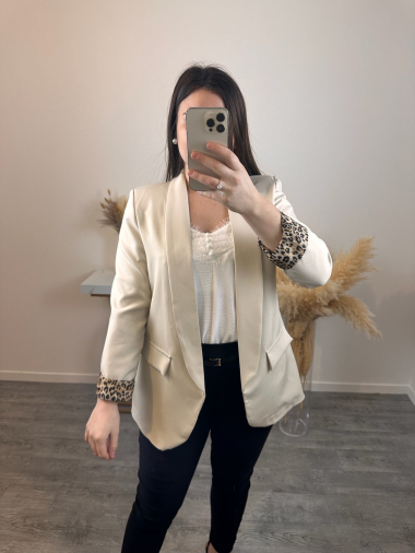 Grossiste Mily - Blazer grande taille  à manche léopard