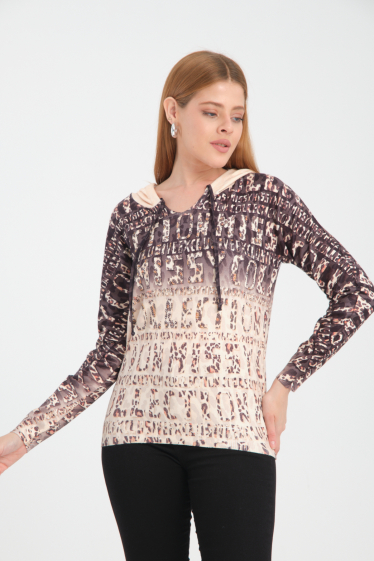 Wholesaler Missy Tekstil - PRINTED HOODED SWEATER WITH STRASS