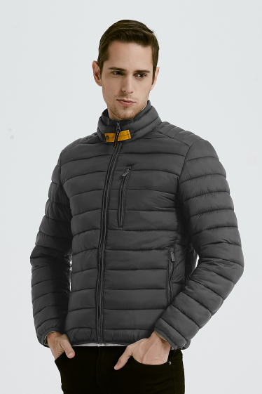 Wholesaler KYMAXX - Men's plain down jacket with high collar and tightening tab