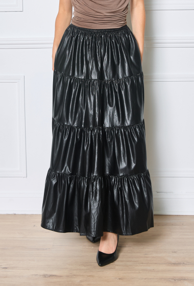 Wholesaler Orice - Black faux leather mid-length skirt