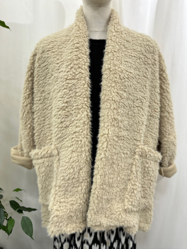 Wholesaler PANEIGE PARIS - Comfortable Looped Sheepskin Vests