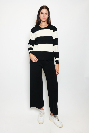 Wholesaler Paris et Moi - Striped round neck pullover set with wide pants.