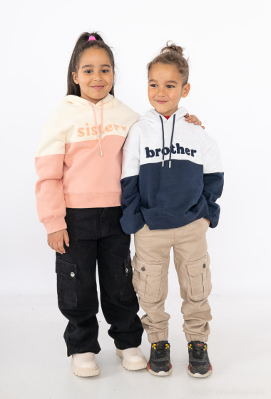 Grossiste PM Mère & Fille - Sweat à capuche avec broderie "sister"