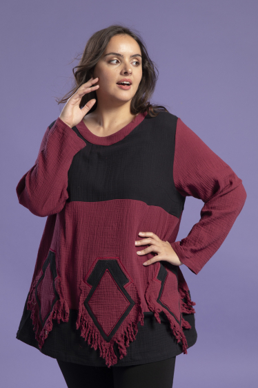 Grossiste Pomme Rouge Paris - Pull effet déchiré bordeaux et noir (A815)