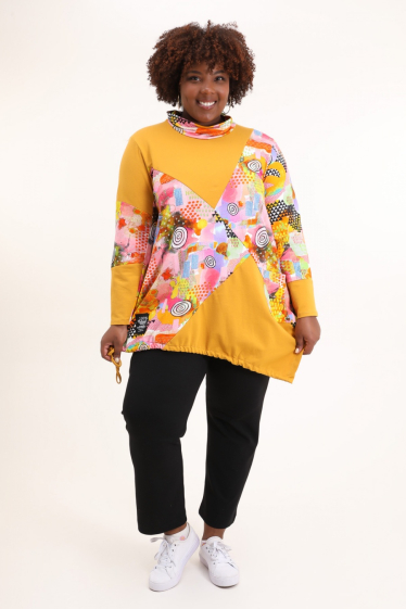 Wholesaler Pomme Rouge Paris - Yellow printed turtleneck t-shirt (T91756)