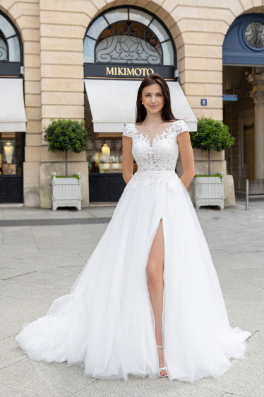 Großhändler Promarried - Brautkleid mit ausgestelltem Schnitt