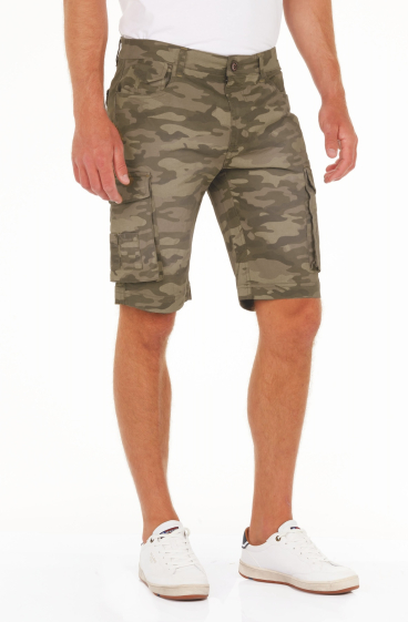 Wholesaler RMS 26 BY FRANCE DENIM - Camouflaged cargo Bermuda shorts