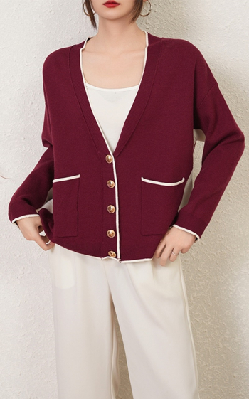 Wholesaler Rosy Days - Contrast waistcoat with gold buttons