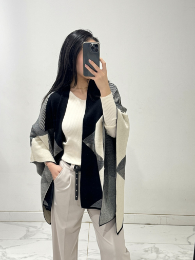 Wholesaler Rosy Days - Geometric knitted cape poncho