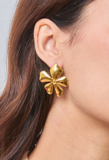 Wholesaler Rouge Bonbons - Stainless steel flower earrings