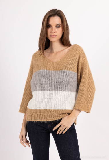 Grossiste RZ Fashion - Pull rayé col V