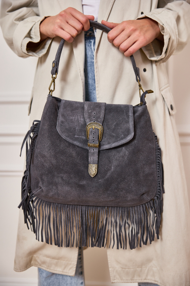 Wholesaler CINNAMON - Fringed bag with shoulder strap