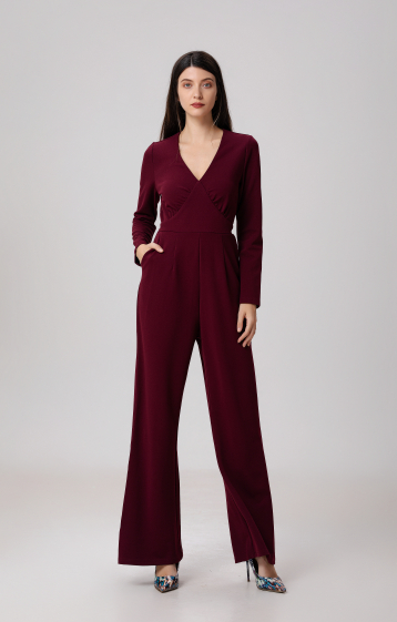 Wholesaler Smart and Joy - V-Cleavage jumpsuit