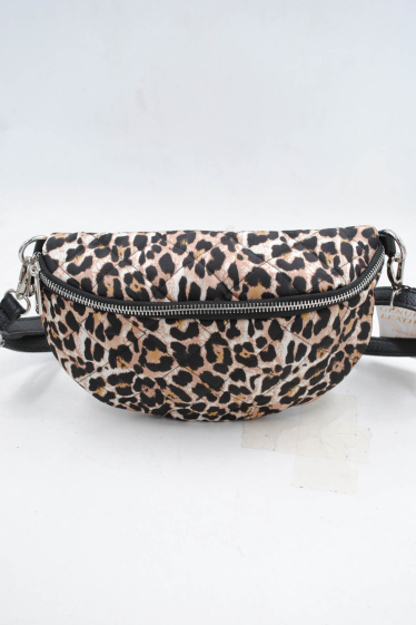 Grossiste SyStyle - SAC BANANE EN SYNTHETIQUE/CUIR MOTIF LEOPARD