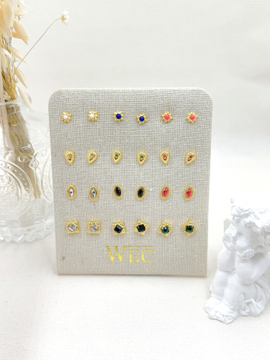 Grossiste WEC Bijoux - LOT DE 12 BOUCLES D'OREILLES EN ACIER INOXYDABLE+PRESENTOIR