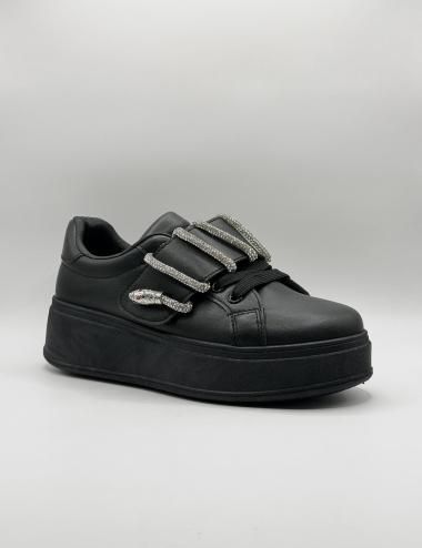 Wholesaler WILADY - Casual and comfortable trainers