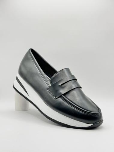 Wholesaler WILADY - Elegant and comfortable loafers