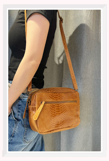 Wholesaler Z & Z - Python-effect printed leather shoulder bag