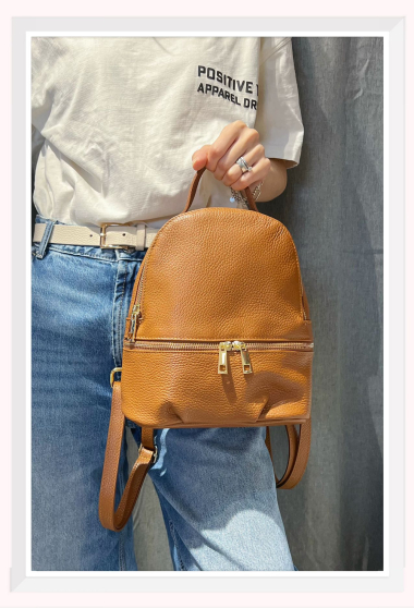 Wholesaler Z & Z - Small grained leather backpack