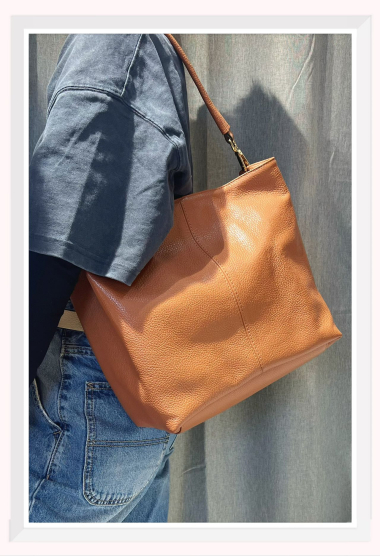 Wholesaler Z & Z - Grained leather shoulder bag