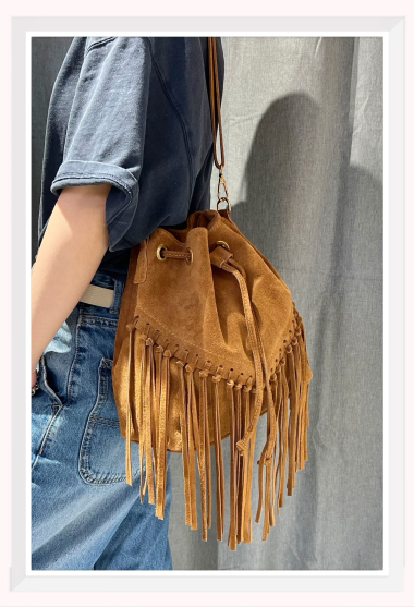 Wholesaler Z & Z - Suede purse bag with fringe detail