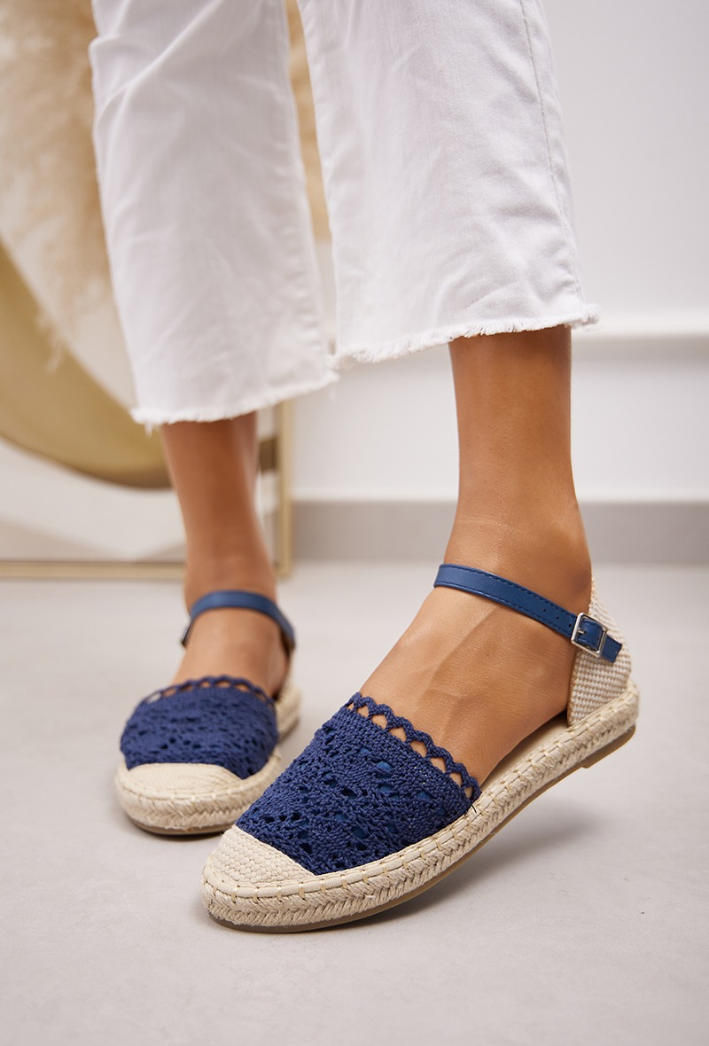 Sandale style espadrille avec motif dentelle