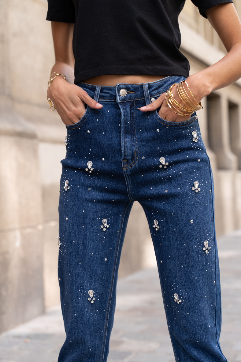 Jean mom stretch avec diamants et strass