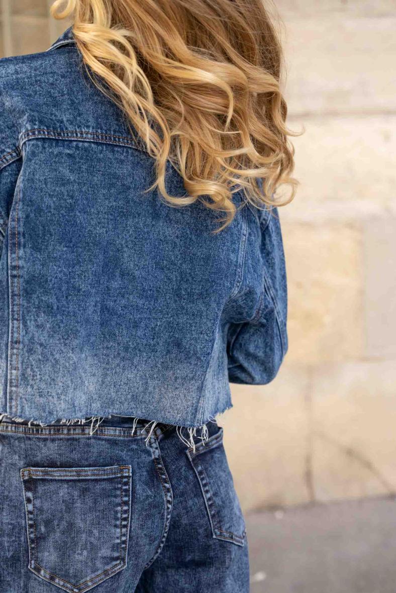 Veste en jean femme pas cher : oversize ou courte !