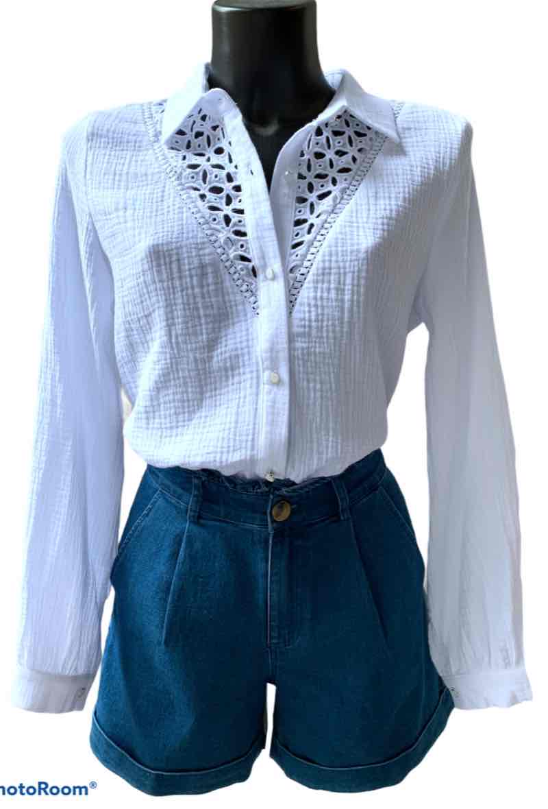 chemise en jean avec broderie fine en blanc, Free Shipping $99+, MeadowsprimaryShops