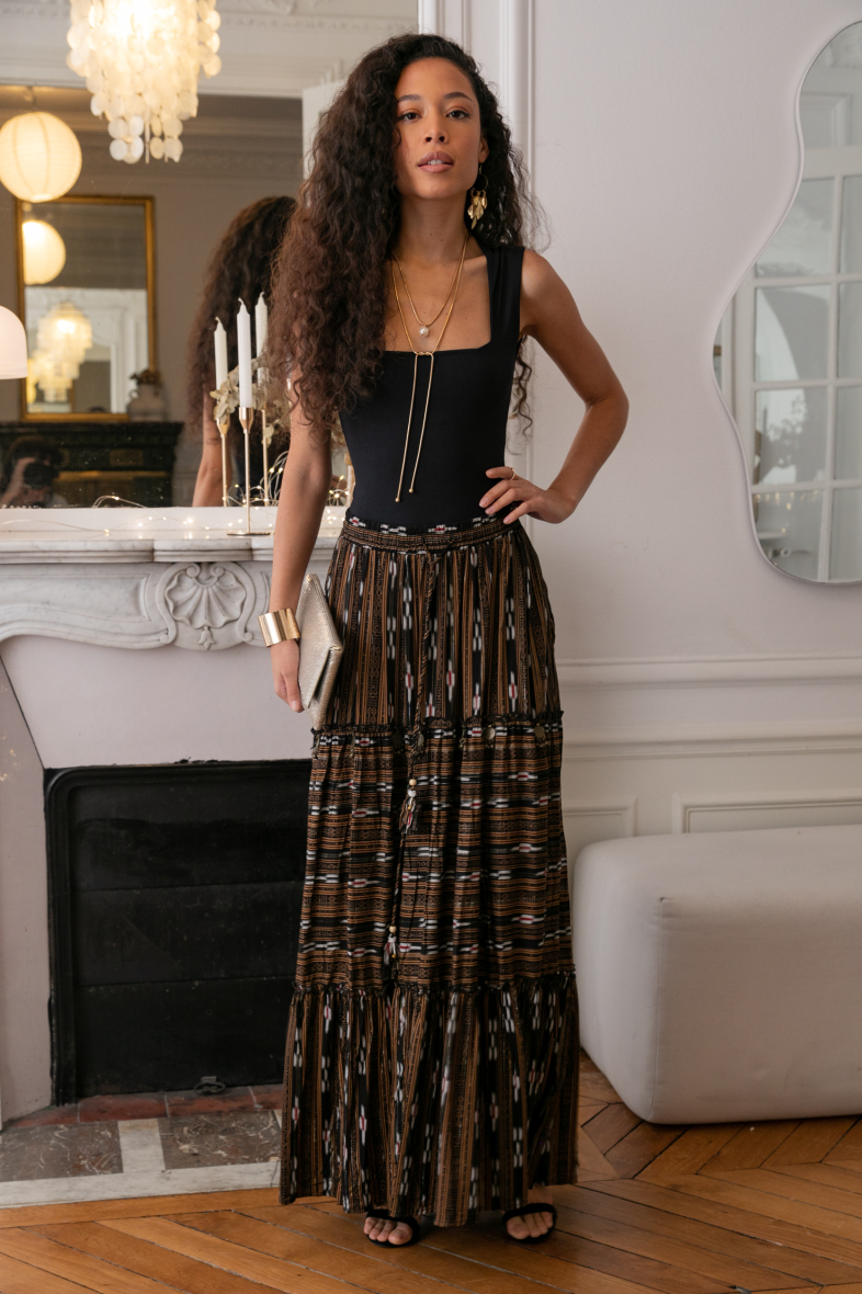 Bohemian hotsell queen skirt