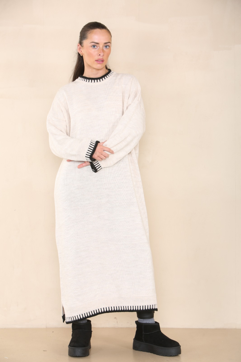 Long winter sweater dress with long sleeves and trendy stitch embroidery ref 23511