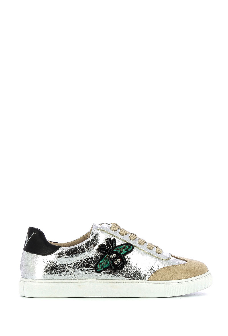 Silver sneakers with bee shaped jewellery Vanessa WU Paris