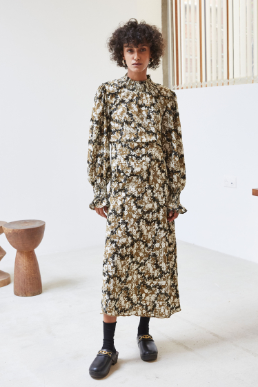 Wholesaler 17 AUGUST - Long printed skirt with velvet relief