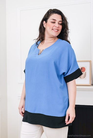 V-neck two-tone batwing sleeve blouse