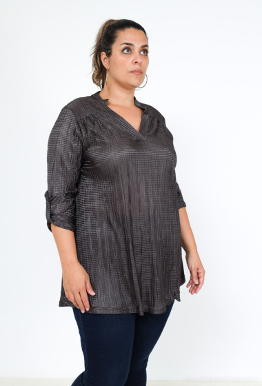 Wholesaler 2W Paris - Pleated v-neck blouse with tab sleeves