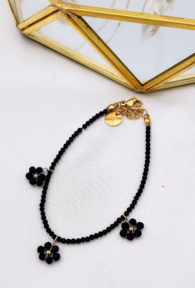 Wholesaler Mochimo Suonana - bracelet with little flowers pendant