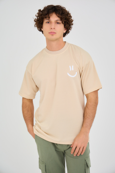 Großhändler Aarhon - Übergroßes T-Shirt mit Stickerei