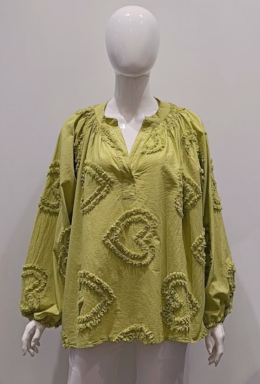Großhändler AC BELLE - Ausgestelltes Hemd mit V-Ausschnitt und Herzdetails aus Baumwolle