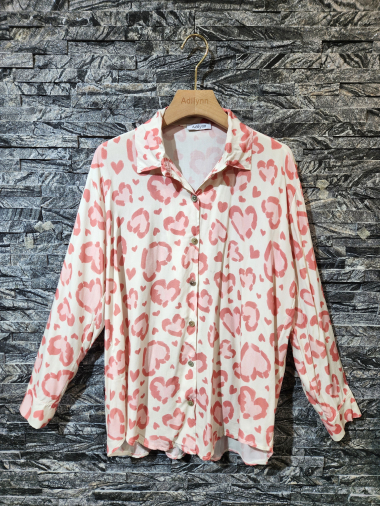 Wholesaler Adilynn - Leopard heart print shirt, button closure