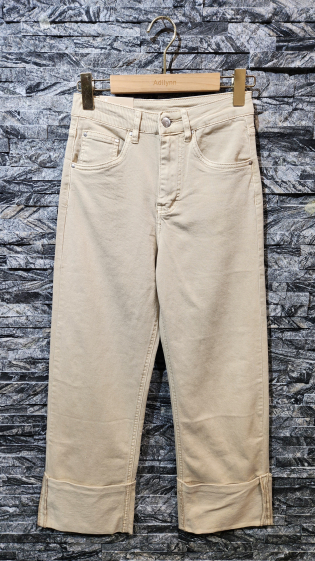 Großhändler Adilynn - Gerade Jeans mit Bündchen, fünf Taschen, Reißverschluss und Knopfverschluss