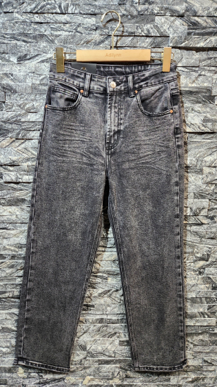 Wholesaler Adilynn - Mom fit jeans, frayed bottom, five pockets
