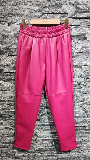 Wholesaler Adilynn - Faux leather pants with side pockets, elastic waist
