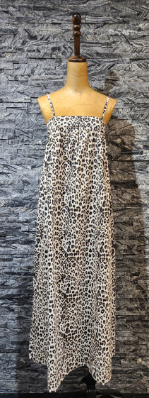 Wholesaler Adilynn - Long leopard dress with thin straps, two side pockets, elastic back