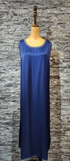 Wholesaler Adilynn - Long sleeveless dress in viscose, lurex edges, slit on the sides