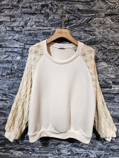 Wholesaler Adilynn - Bi-material sweatshirt, crochet sleeves, round neck