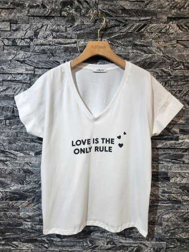 Grossiste Adilynn - T-shirt imprimé « Love is the only rule », col V, manches courtes