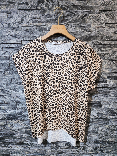 Wholesaler Adilynn - Oversized leopard print t-shirt, round neck, short sleeves