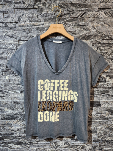 Mayorista Adilynn - Camiseta estampada "Coffee Leggings Leopard Done", escote en pico, manga corta