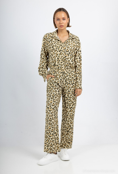 Wholesaler AISABELLE - Shirt pants set with leopard print, in material similar to linen