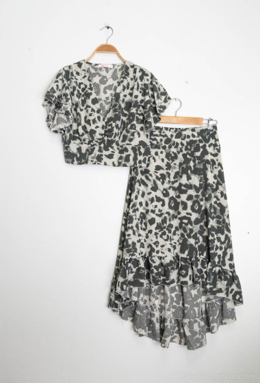 Grossiste AISABELLE - Ensemble top court cache-coeur et jupe asymétrique avec imprimé léopard